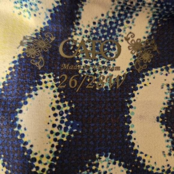 #207 Cato Plus Sportswear Capri Sunny Line- Size: 26W-28W - Picture 3 of 3